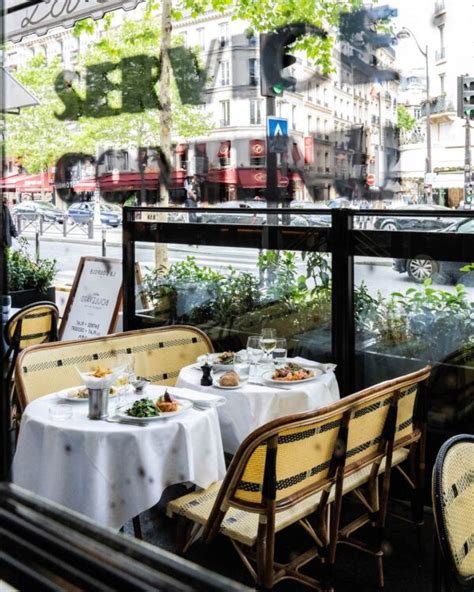 la coupole|La Coupole, Restaurant Not To Miss In Montparnasse